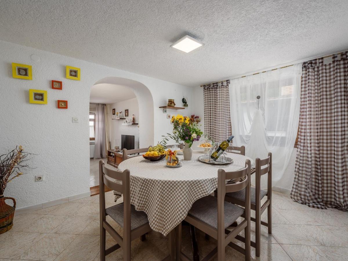 Casa Astrid By The Sea In Porec Exterior photo